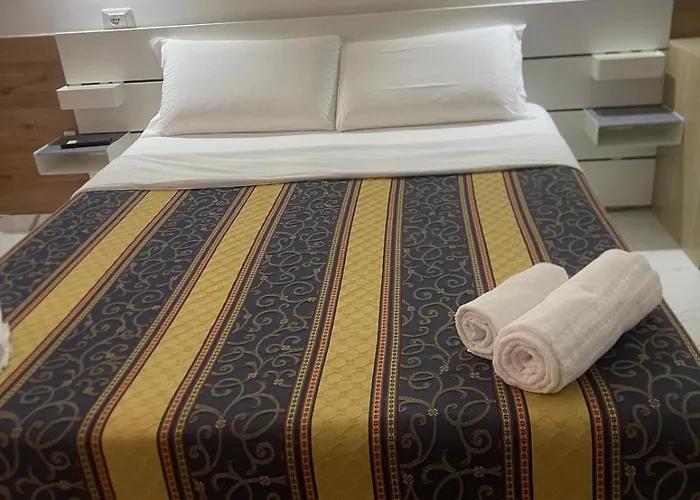 Hotel Palace *