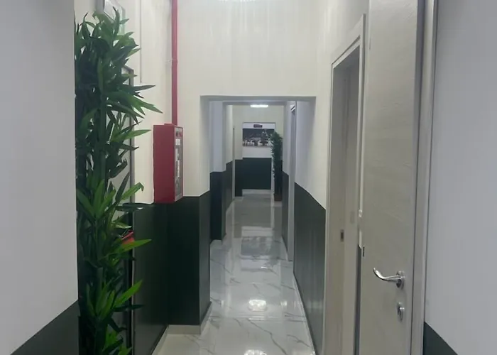 Palace Otel *